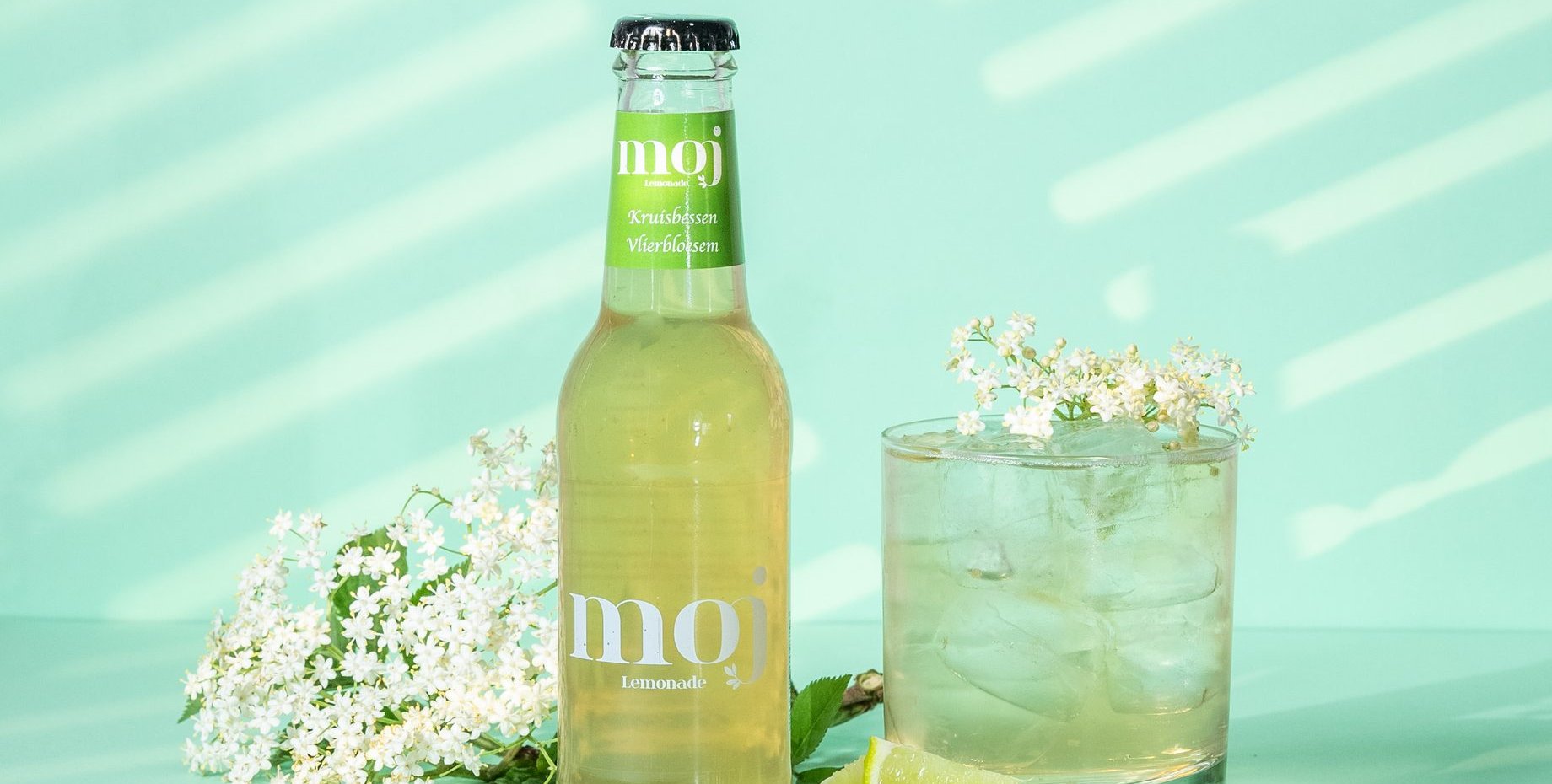 Moj Lemonade kruisbes-vlierbloesem uit Baflo, een van de lokale lekkernijen van Lokaalverrast